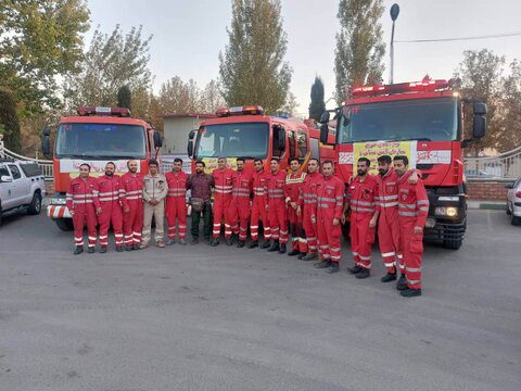 مشارکت فعال تیم واکنش سریع آتشنشانی کرج در اطفای حریق جنگل های باستانی هیرکانی