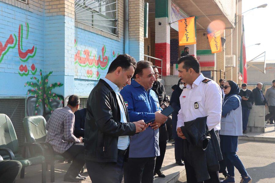 دانشآموزان سناریوی زلزله را تمرین کردند