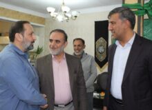 دیدار با خانواده شهیدان موسوی و برپایی میزخدمت در منطقه ۷ شهرداری کرج