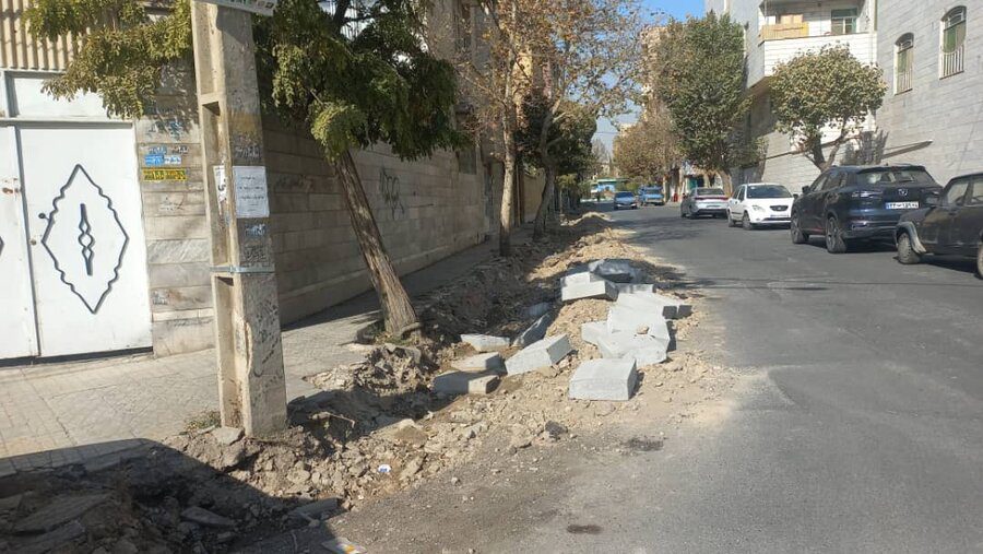 اجرای عملیات جدولگذاری و پیادهروسازی در کوی ولیعصر و دولتآباد